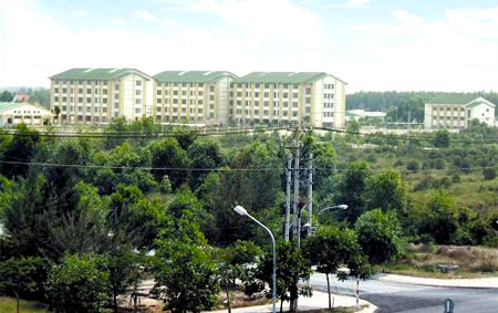 Mướt mồ hôi đòi nợ DN bất động sản